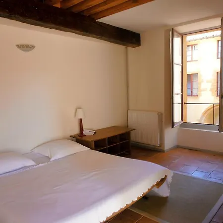 Hotel Le Pavillon Des Hotes 2*